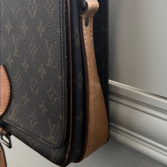 Louis Vuitton Monogram Tan and Brown Messenger Bag - Picture 14 of 15